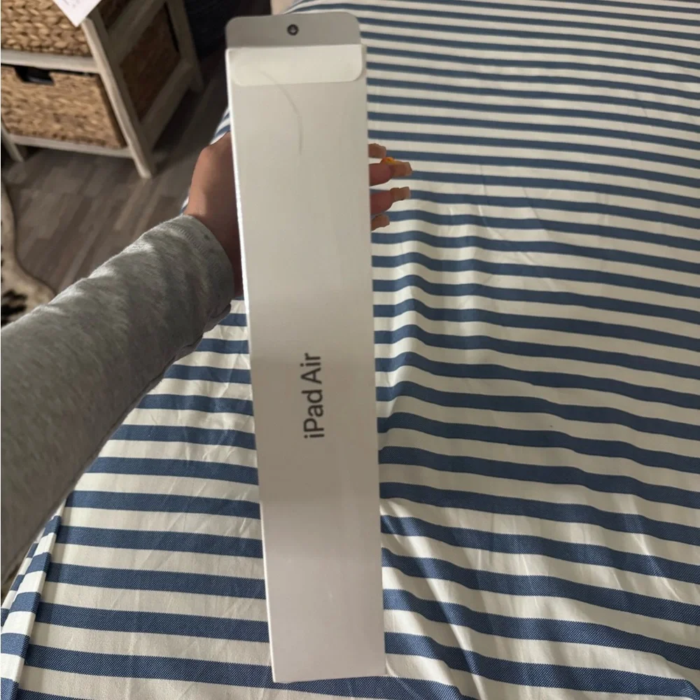 Apple Tablet - Black and Gray
